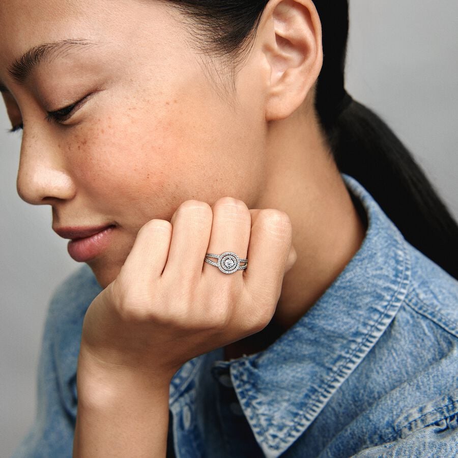 Sparkling Double Halo Ring